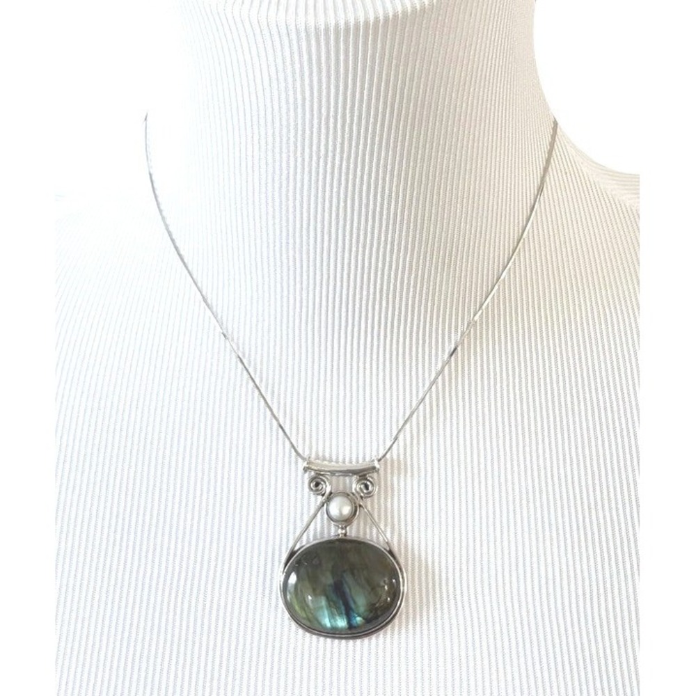 Argento Sterling Silver 10 Carat‎ Labradorite Pearl Cabochon Pendant Necklace